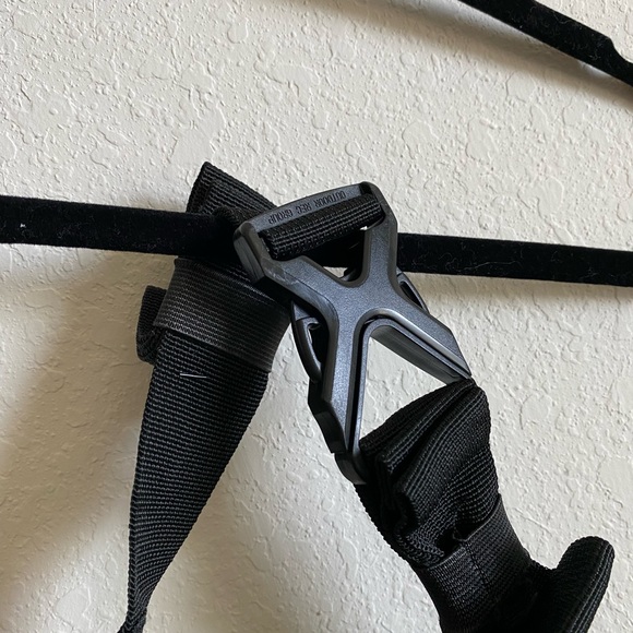 Outdoor Products Essential Waist Pack/Belt Pack Adjustable.3 pockets. Reflective - Picture 10 of 11